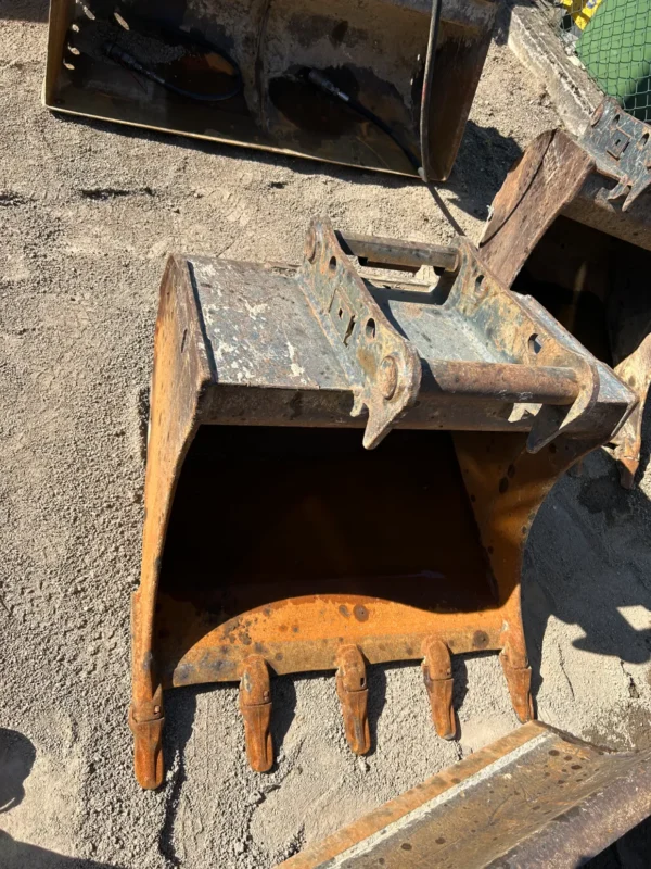 KOMATSU PC 80MR-3 – Image 18