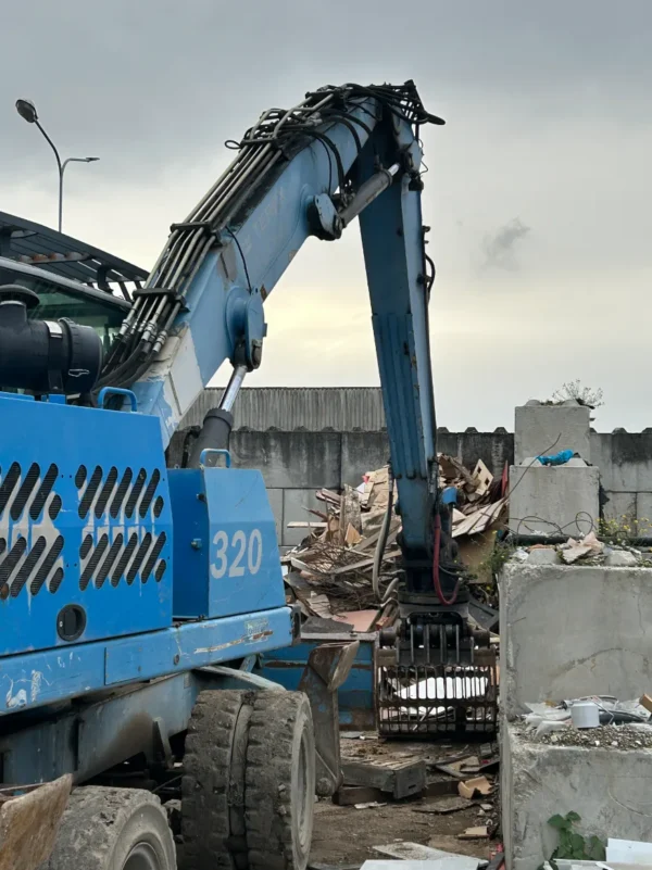 FUCHS MHL 320 – Image 7