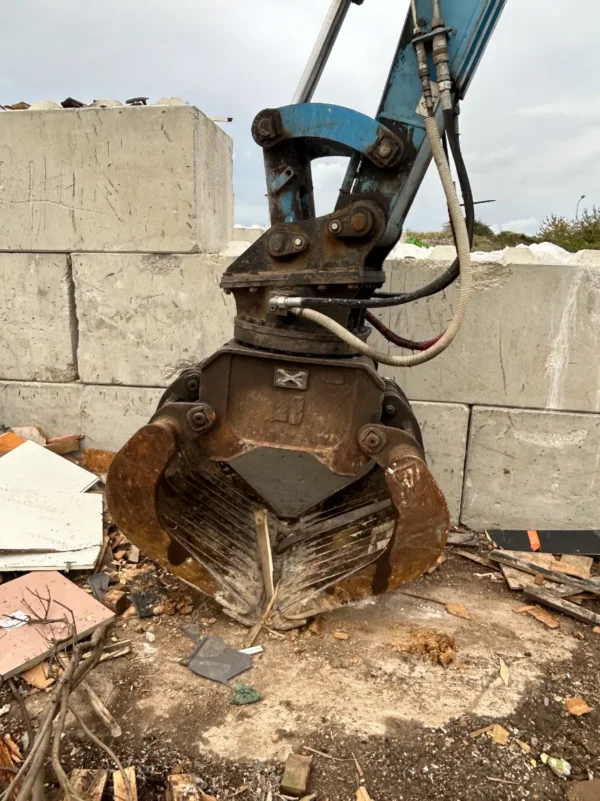 FUCHS MHL 320 – Image 16
