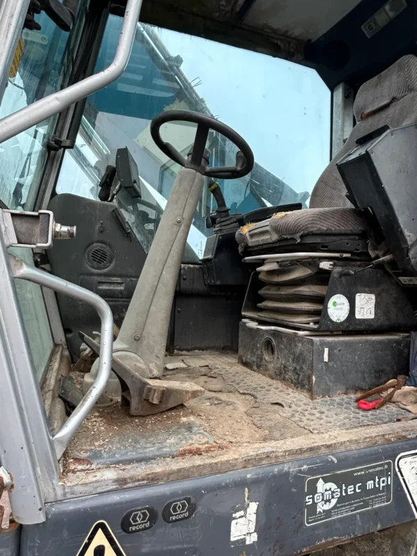 FUCHS MHL 320 – Image 9