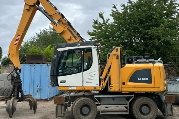 matériel tp occasion pelle sur pneus excavator liebherr gsc négoce